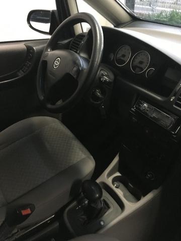 Gm - Chevrolet Zafira com kit gás! - Foto 5