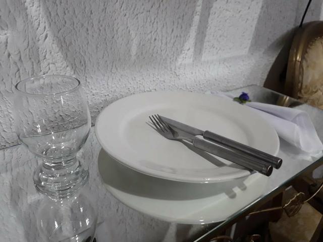 1,50 kit louças para jantar ou almoço Festas - Foto 4