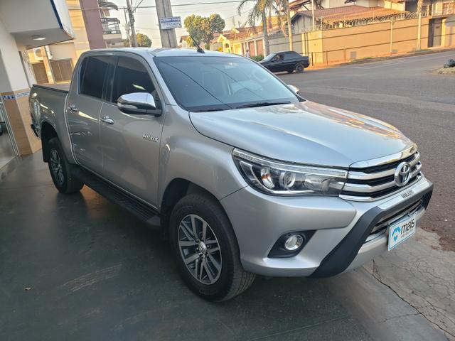 Hilux srx diesel 4x4 - Foto 2