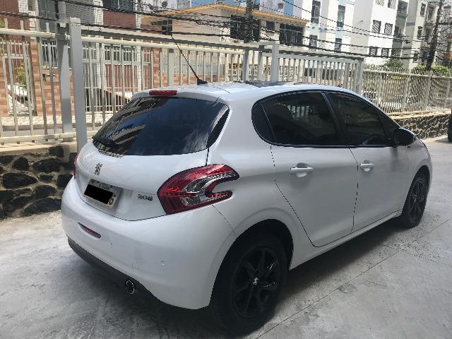 Vendo Peugeot 208 Allure 2016 - Foto 14