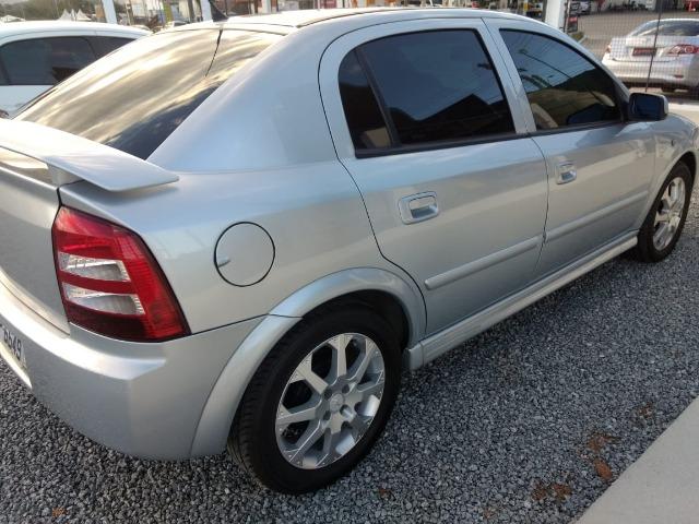 Astra - Foto 3