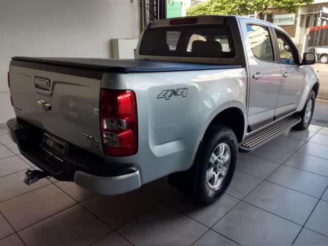 Chevrolet S10 2.8 CTDi 4x4 LT (Cab Dupla) 2015 - Foto 6