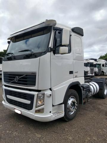 Caminhao volvo fh 440 6x2 teto baixo manual ano 2010 - Foto 10