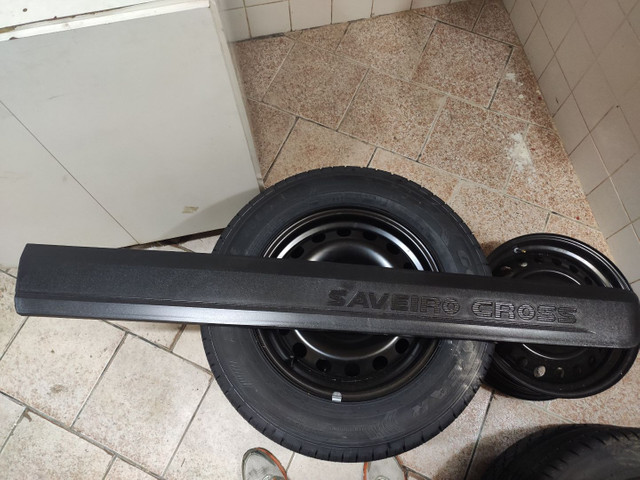 Friso porta Saveiro Cross G5 G6 lado direito - Foto 2
