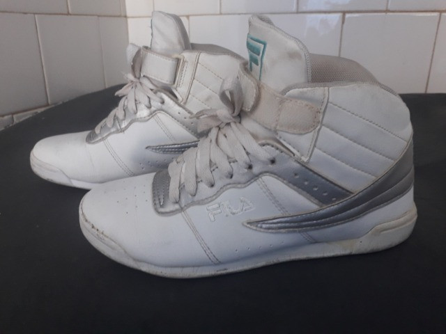 Tênis fila disruptor 2 - R$ 59.00, cor Branco (cano alto, com sola alta,  cano baixo, com solado alto, com estampa, de borracha) #17700, compre agora  | Shafa