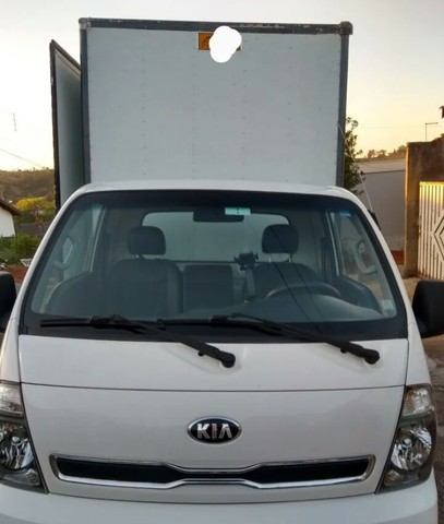 KIA BONGO 2015