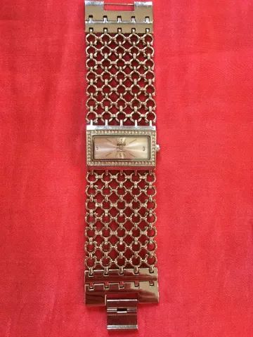 lindo relógio prateado com strass em perfeito estado, pouquíssimo usado - Foto 4