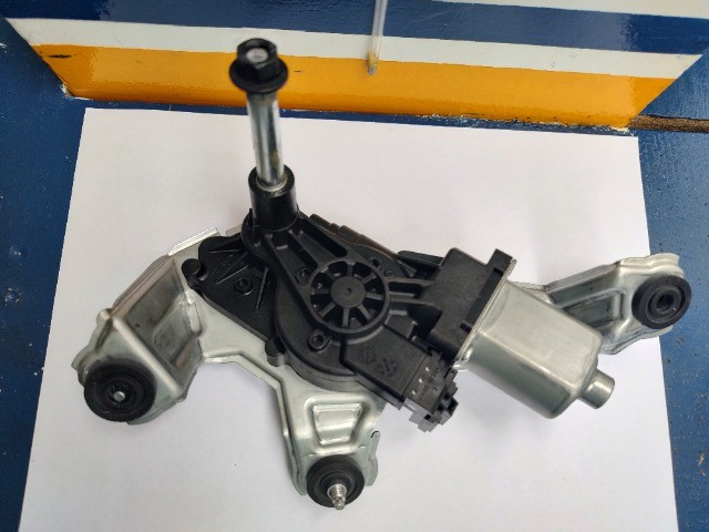 motor do limpador trazseiro creta 2022 - Foto 3