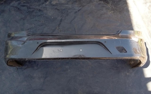 Parachoque Traseiro Volvo S90 2017/2018 Cinza com detalhe 