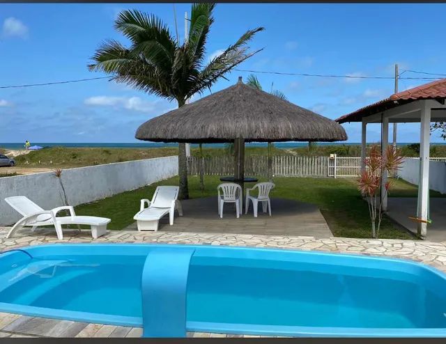 Alugo casa de praia, beira mar com piscina. 