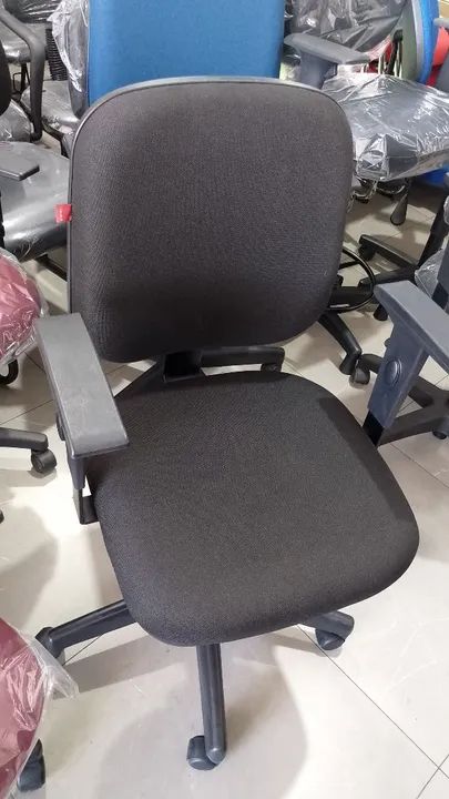 Cadeira Diretor Cavaletti para escritório - Foto 5