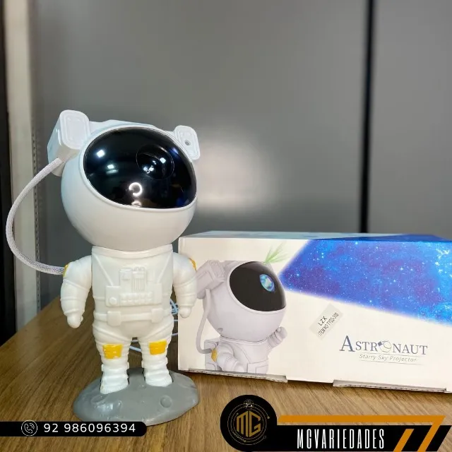 Luminaria Projetor De Luz Astronauta Com Áudio