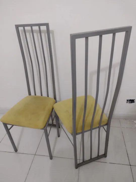 Par de Cadeiras de Jantar em Metal e Estofado - Foto 2
