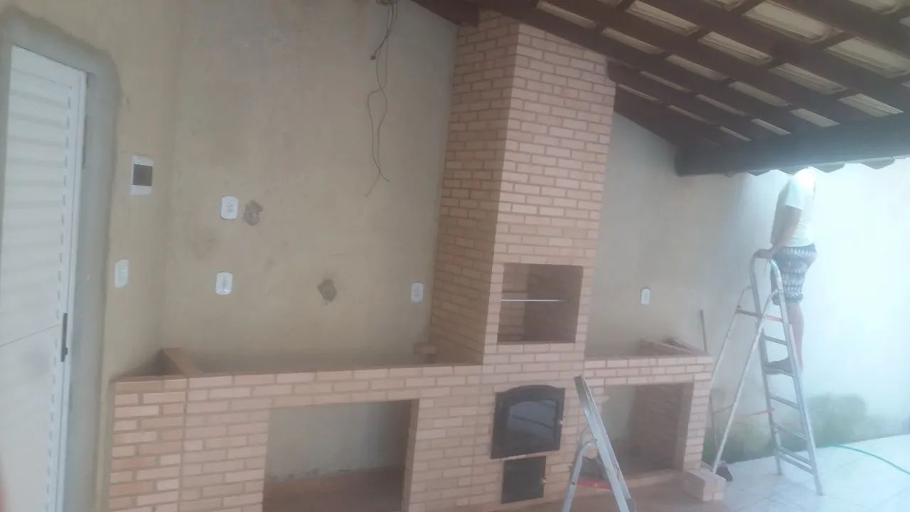 Churrasqueira forno bancada e pia tijolo claro 