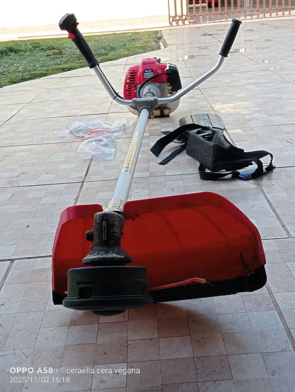 Roçadeira semi nova  - Foto 3