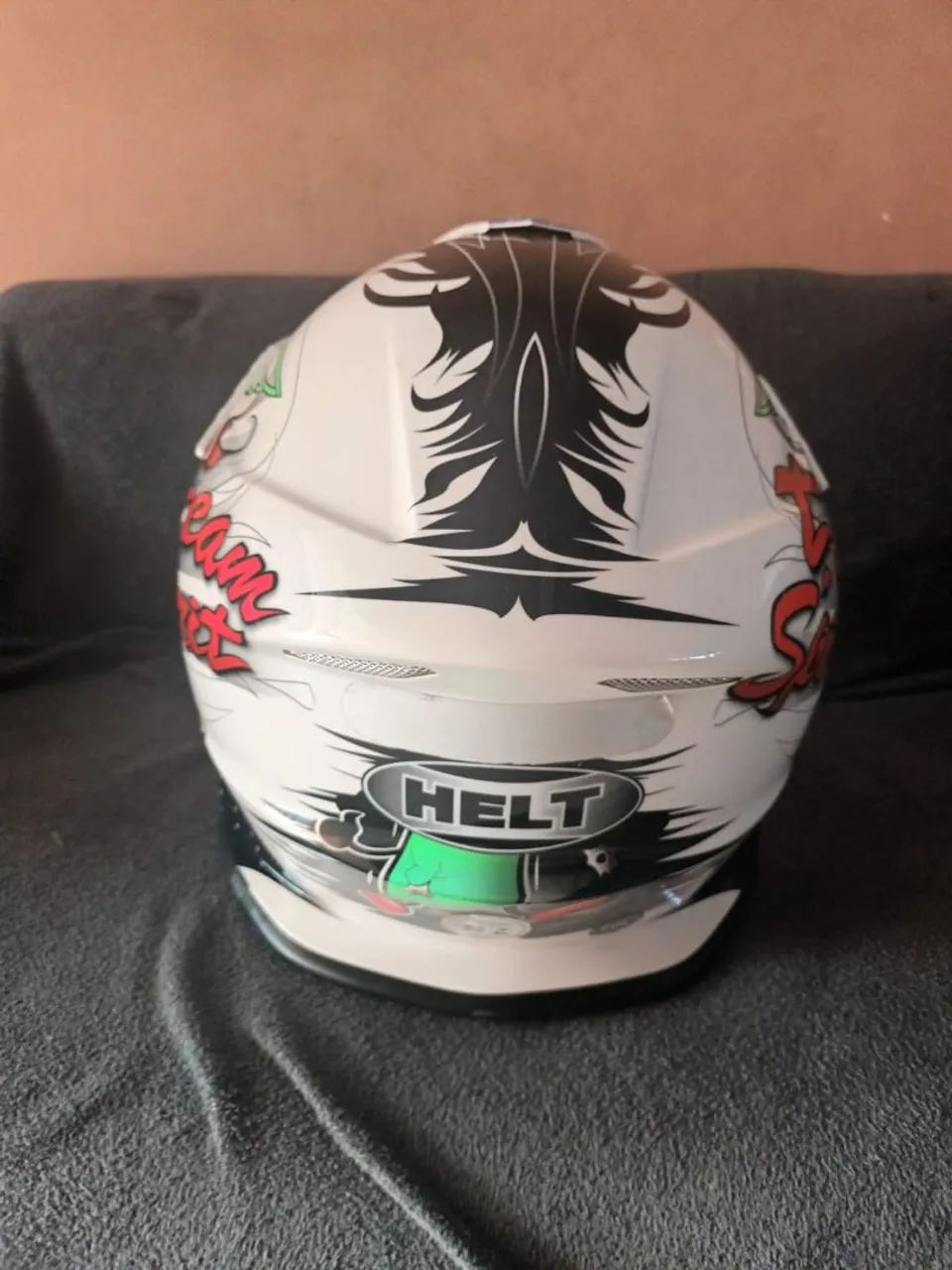 Vendo capacete Cross vai com 2 óculos  - Foto 3