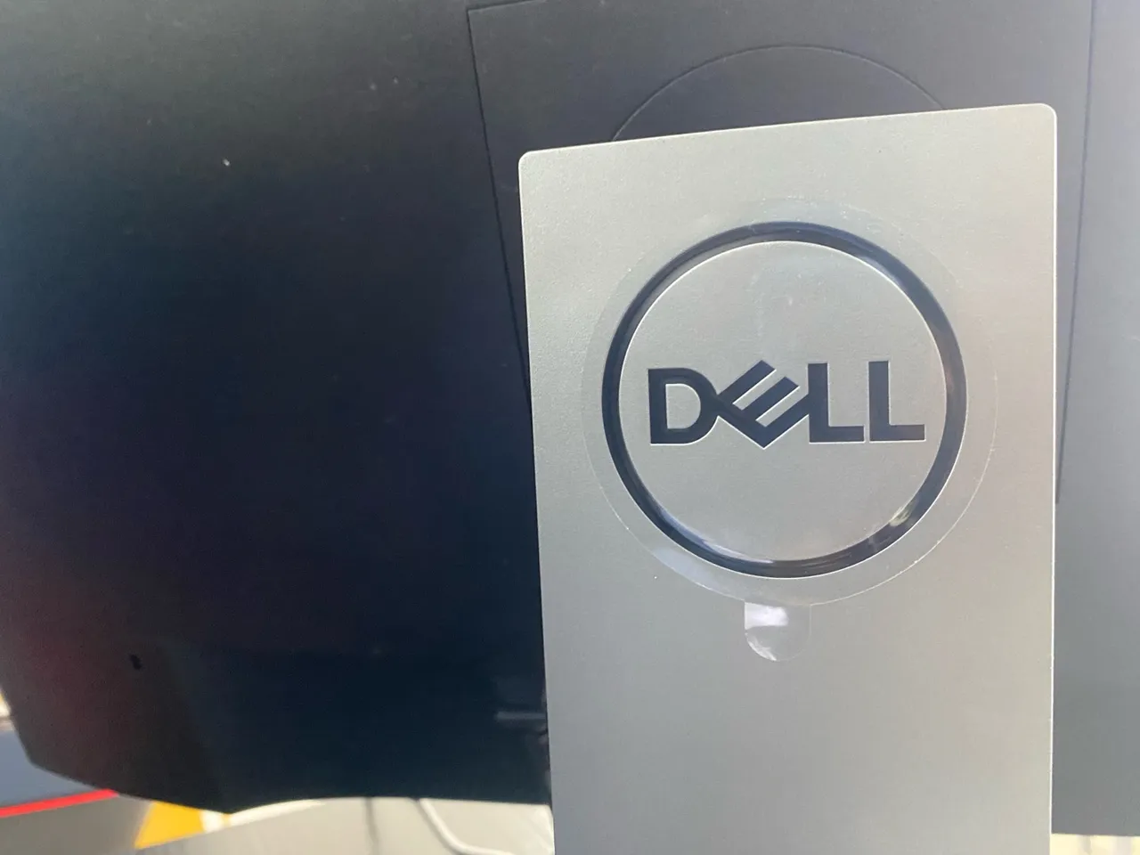 Monitor Dell 27? sem detalhes, só plugar e usar