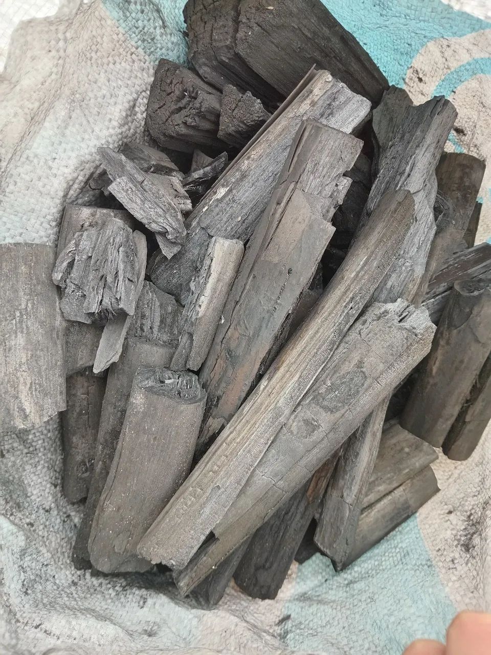 Vendo Carvão Vegetal 63824580385153120