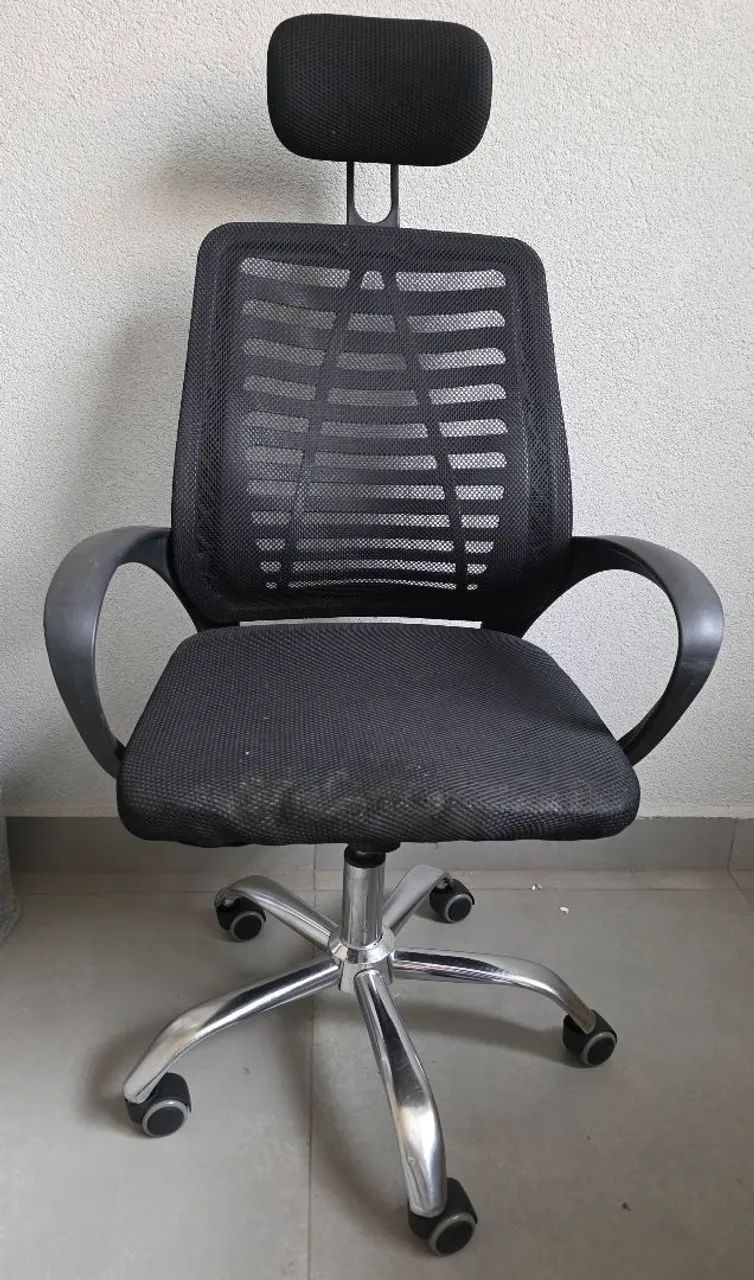 Cadeira de Escritório presidente Giratória com Rodas