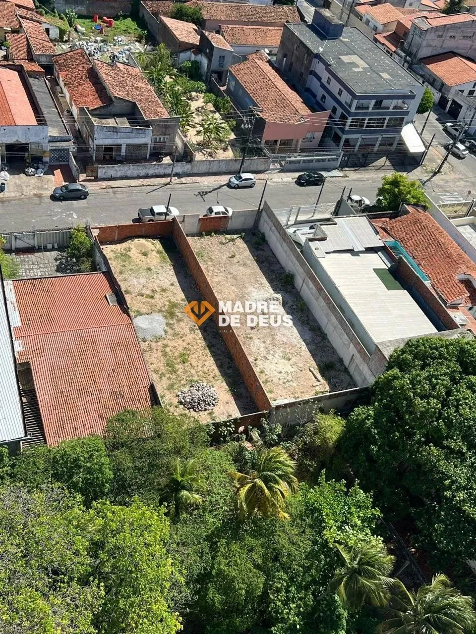 TERRENO À VENDA - REGIÃO PRIVILEGIADA NO BAIRRO DE FÁTIMA
