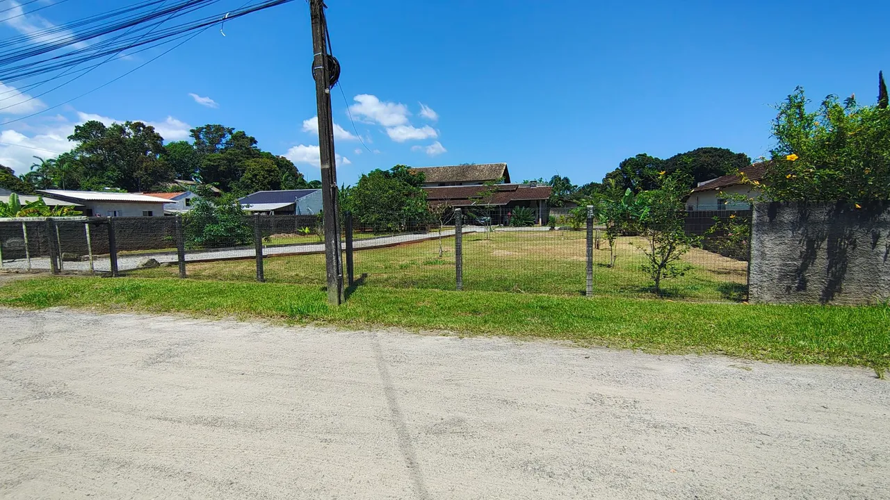 Terrenos (1008m2) - ACEITO PROPOSTAS
