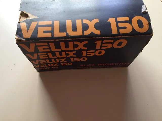 Projetor de Slide - Velux 150 - usado - bem conservado - Foto 2