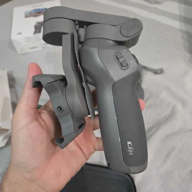 Estabilizador DJI Osmo Mobile 3 Combo - Completo, Excelente estado - Foto 6