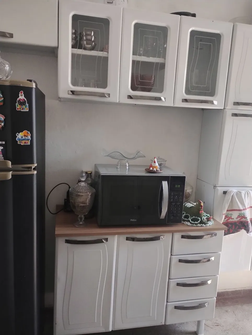 Armário aéreo e balcão de cozinha