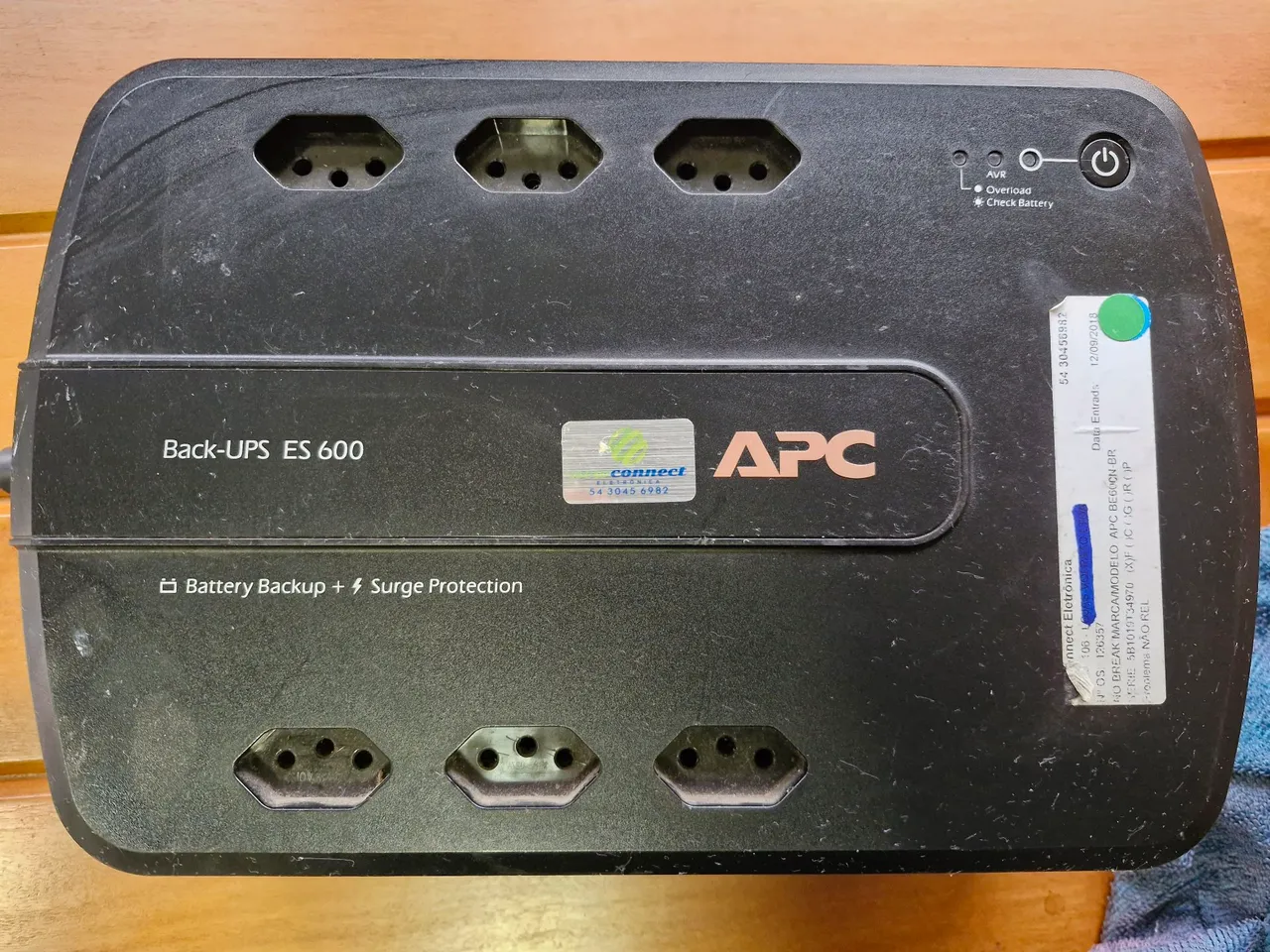 Nobreak APC Back-UPS ES 600