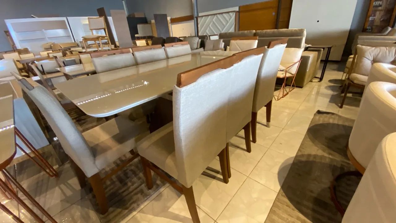 Mesa de Jantar Elegante com Cadeiras resistente de madeira  - Foto 2