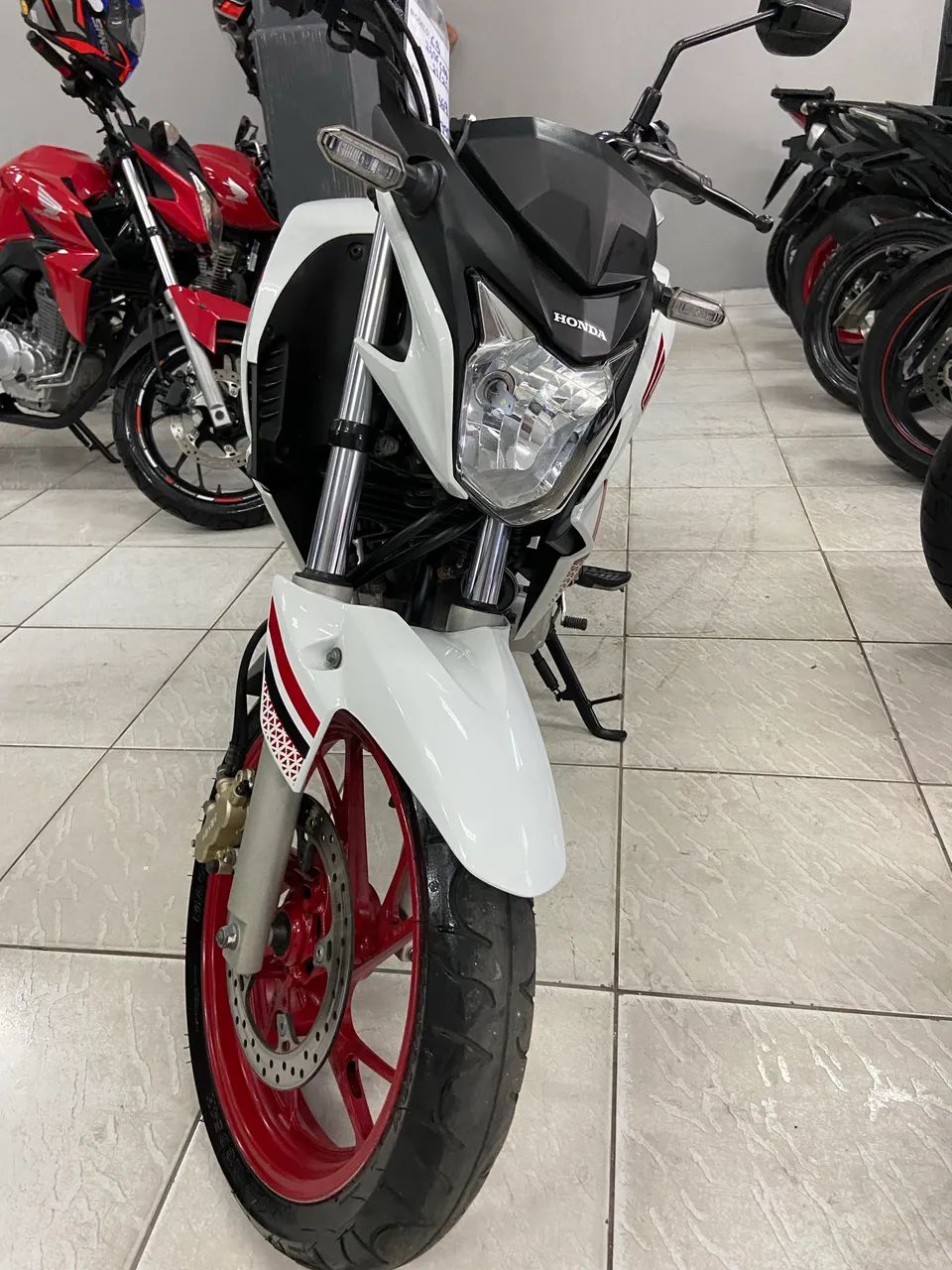 Oportunidade!!! CB 250 2021 - Foto 2