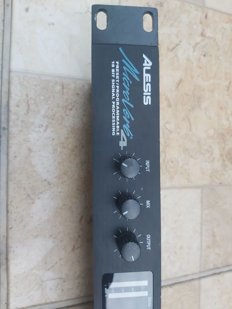 Efeito microverb 4 alesis - Foto 2