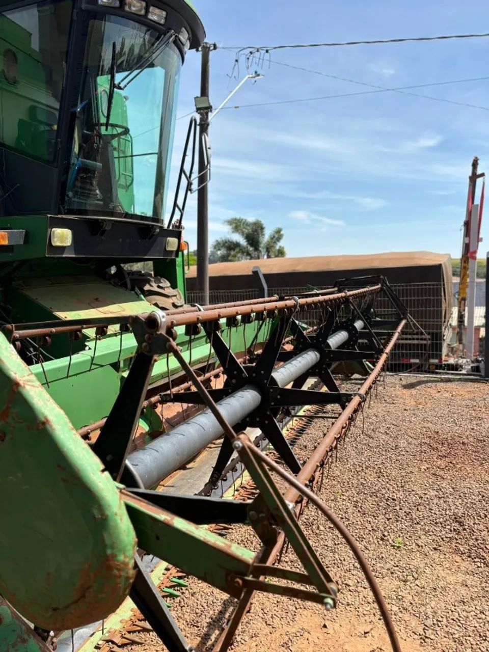 COLHEITADEIRA, MARCA JOHN DEERE, MODELO SLC 1175 - ANO 2010 - Foto 2