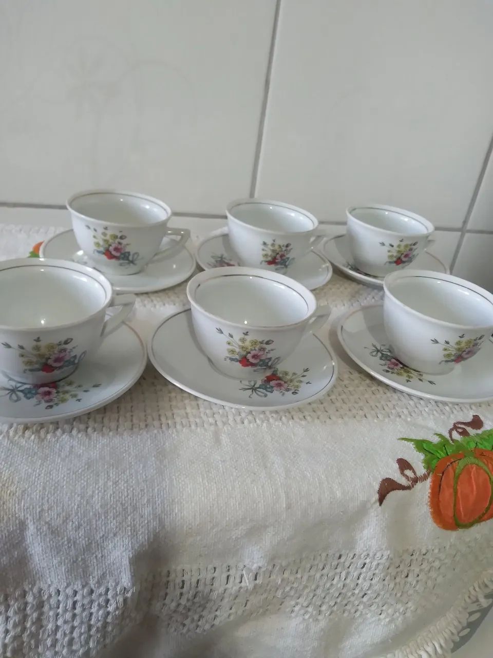 Jogo xicaras .Porcelana antiga  Rami 