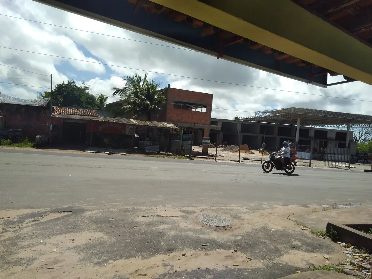 Imóvel ao lado desse empredimento