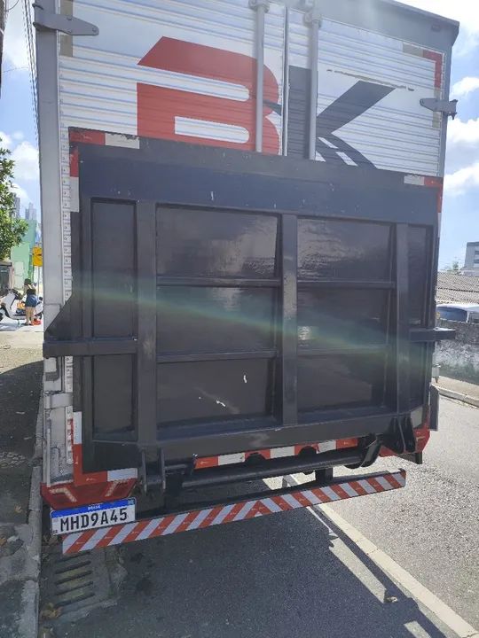 Plataforma mecânica para caminhão 