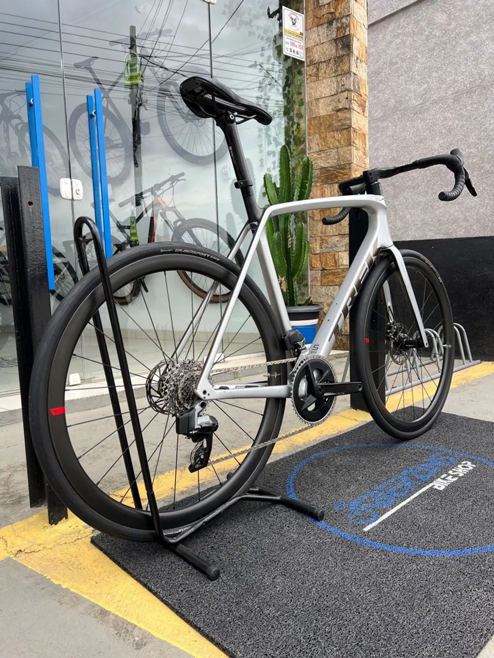  TREK EMONDA DISC CARBONO - 58 - SRAM RIVAL 12V AXS - RODAS WILLIER CARBONO - REVISADA - Foto 4