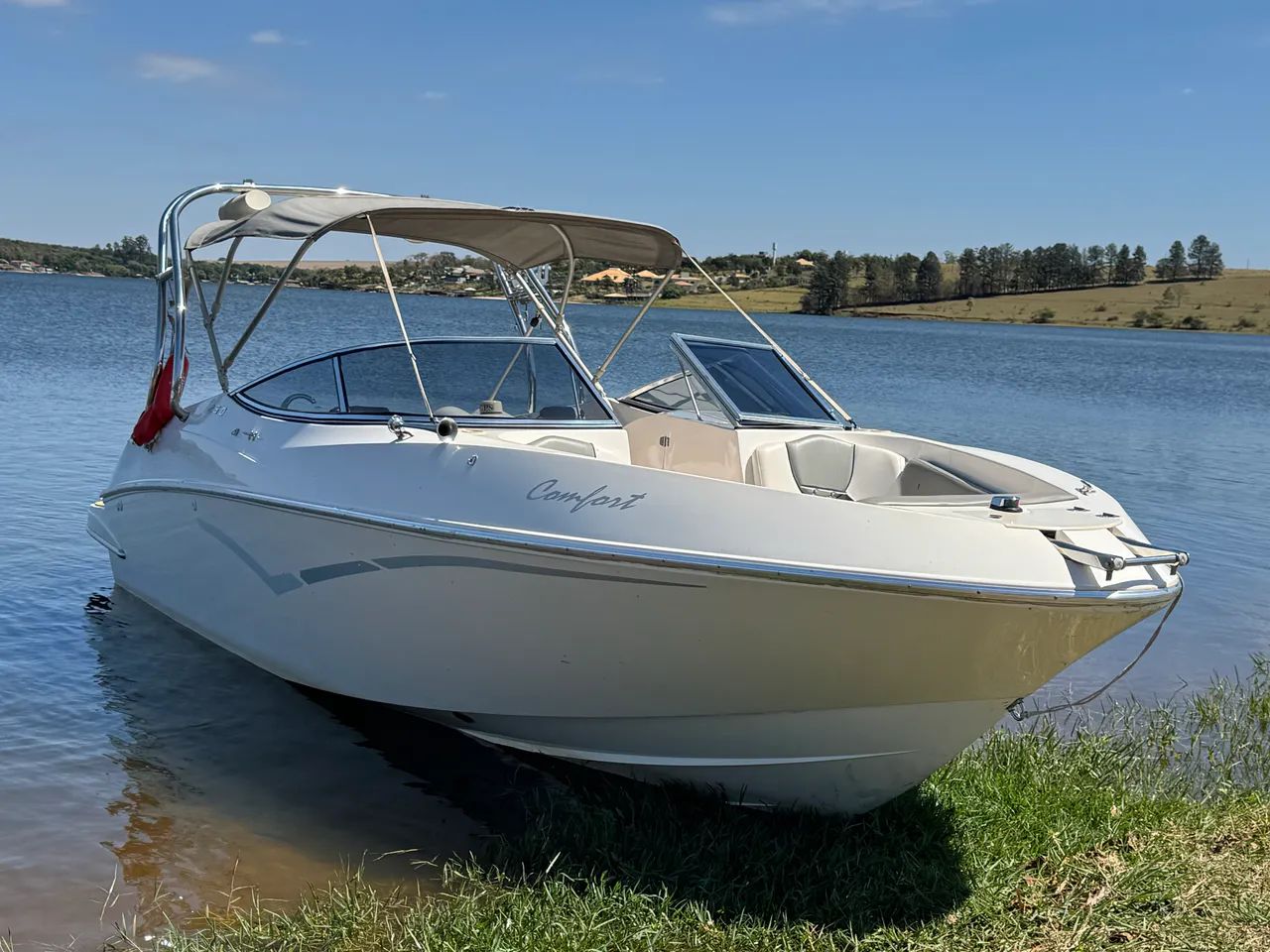 Lancha Ventura 250 ano 2012 