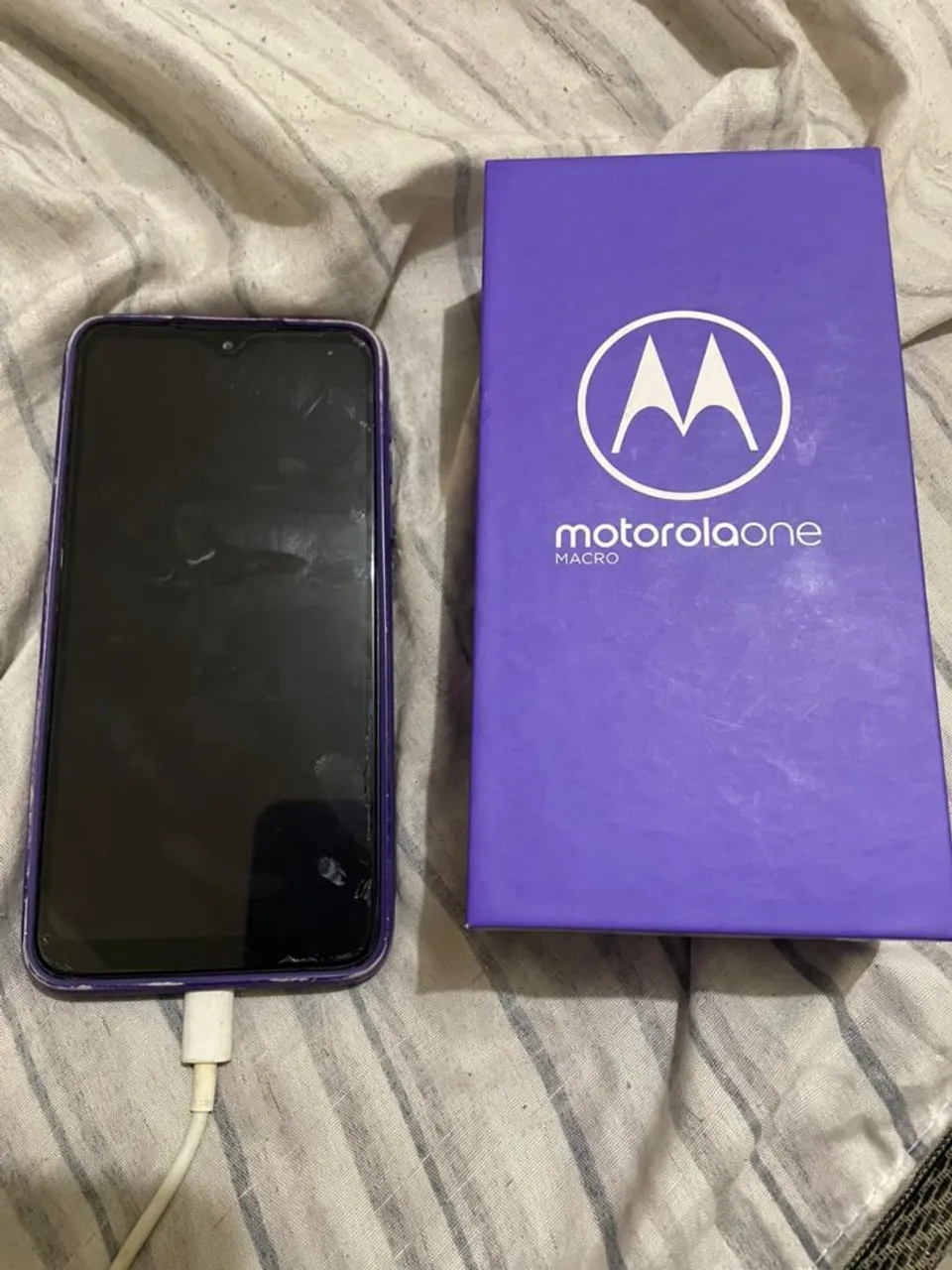 Motorola one macro