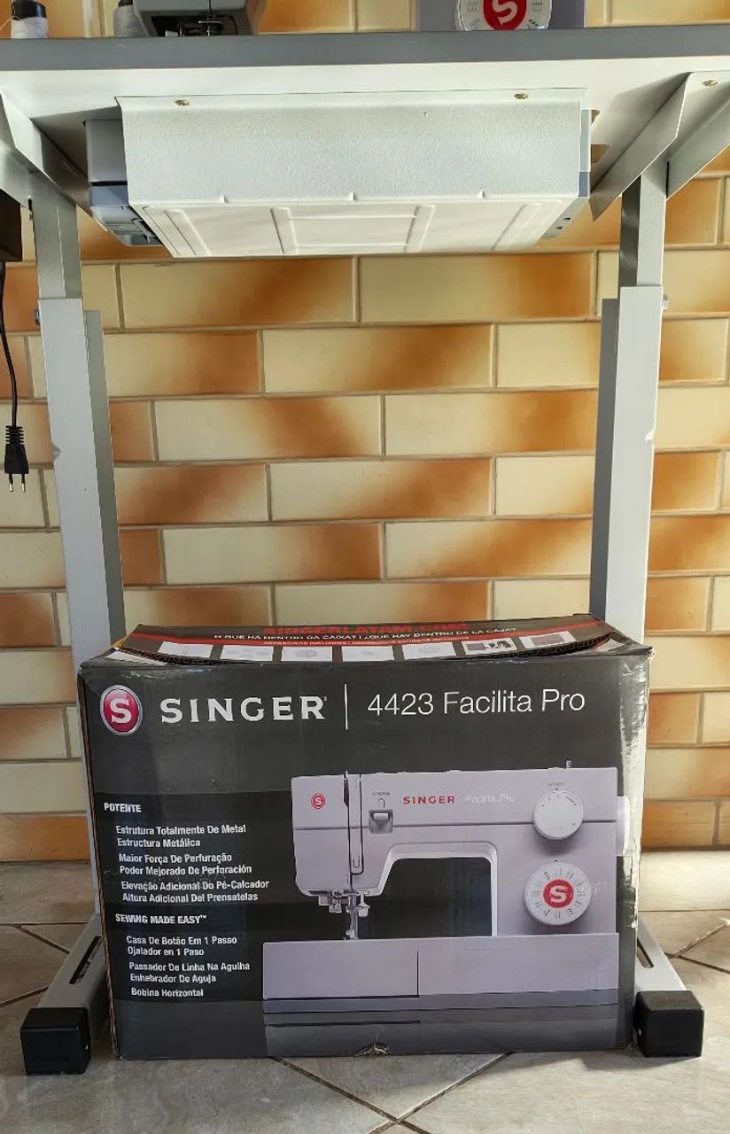 Máquina de costura Singer Facilita Pro 4423 - Foto 4