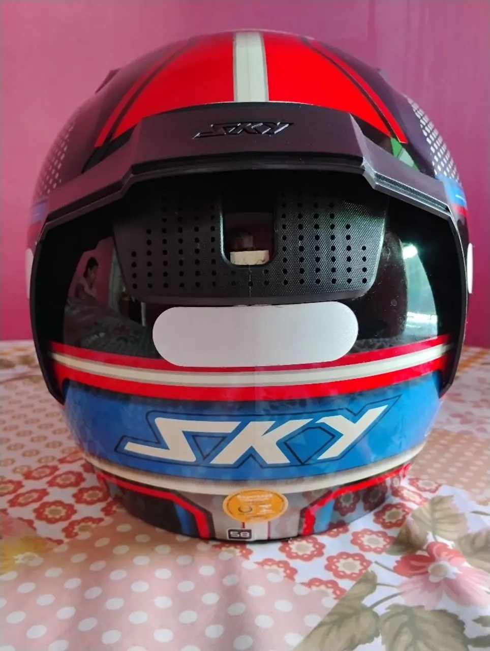 Capacete SKY Racing - Design e Segurança!