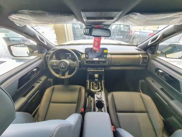 Compre agora pague em 2028 Mitsubishi TRITON Katana 2.4 CD 4X4 TB Diesel Aut. 2026