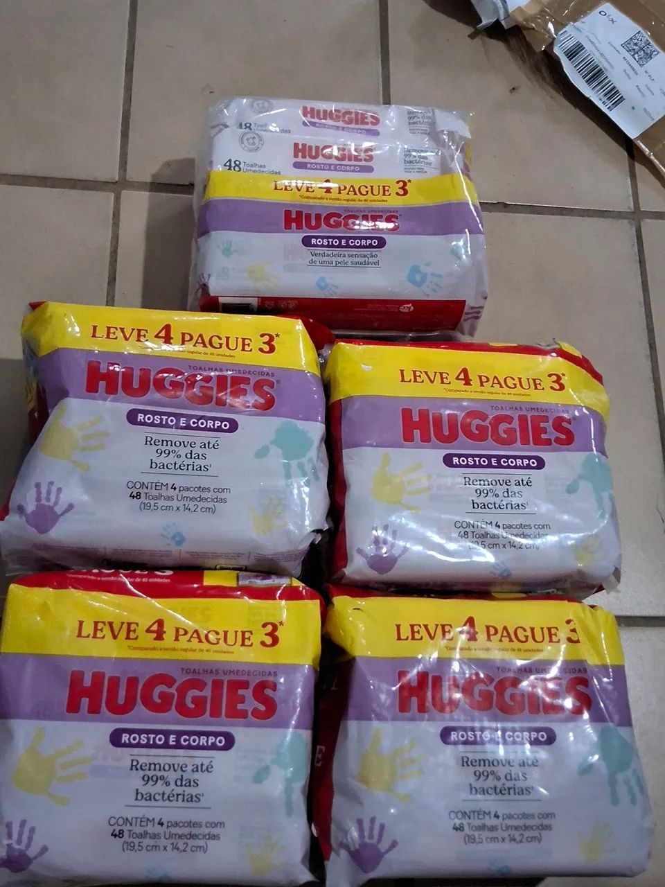 Lenços Umedecidos Huggies Rostos e Corpo - Leve 4 Pague 3 - Foto 4