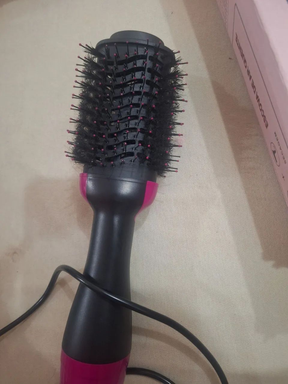 Escova secadora e modeladora de cabelos - Foto 5