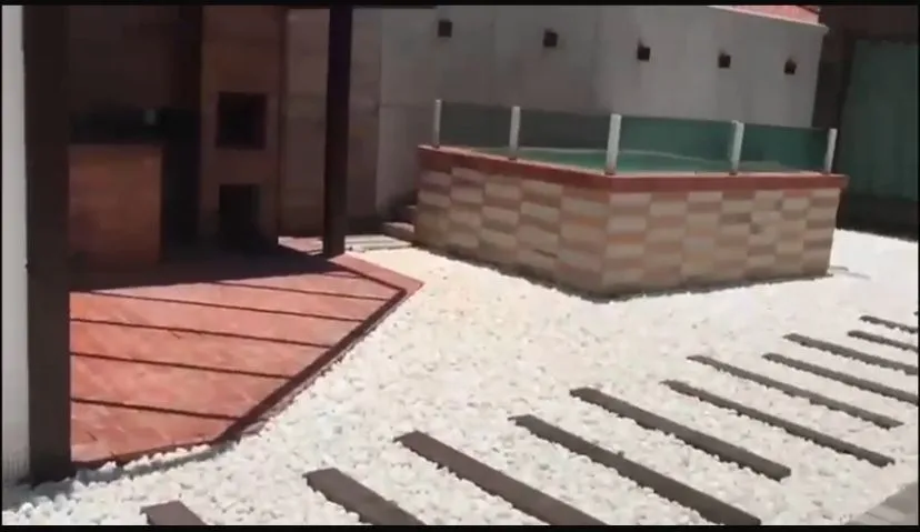 Lindo apartamento mobiliado próximo ao mar.