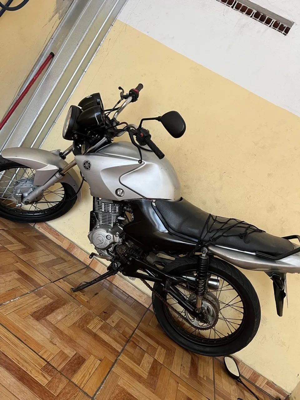 YBR Factor  - Foto 2