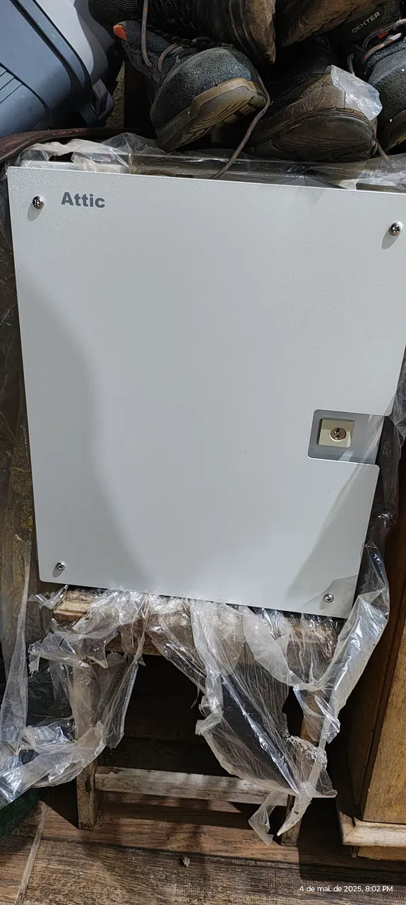 Caixa de mantagem de comandos Elétricos