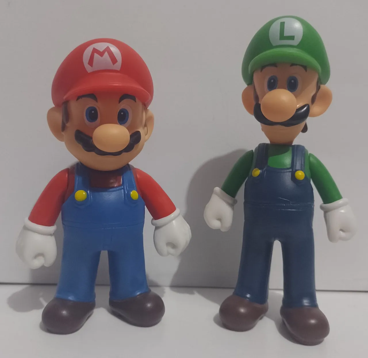 Bonecos Mário e Luigi - Super Mário Bros