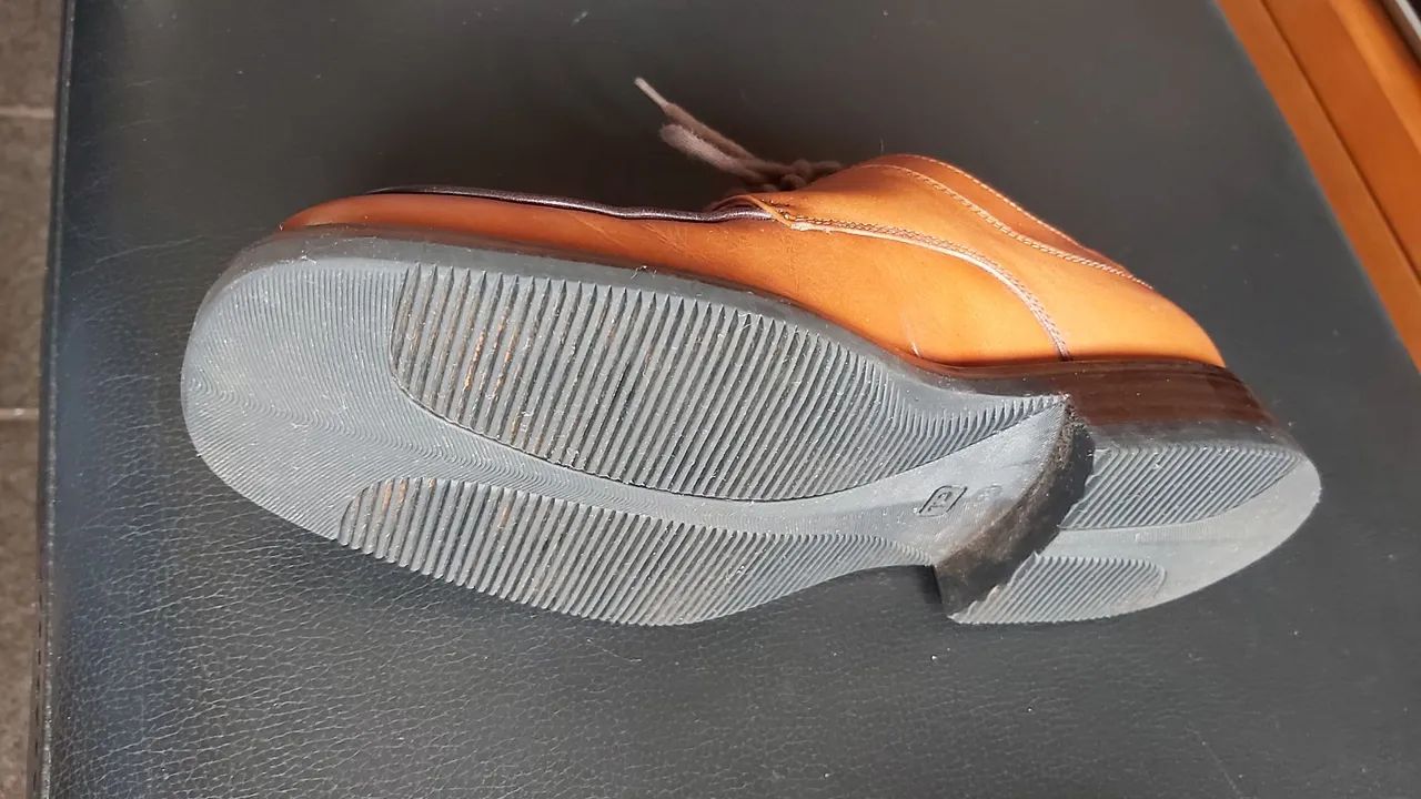 Sapato Social em couro legítimo da Fascar. Cor caramelo. Numeração 38BR. - Foto 4