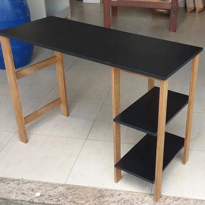 Escrivaninha com Prateleira em MDF Nova Fábricamos 